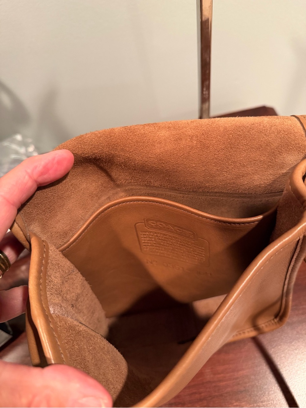Coach Vintage Tan Leather Crossbody Bag - Picture 8 of 11